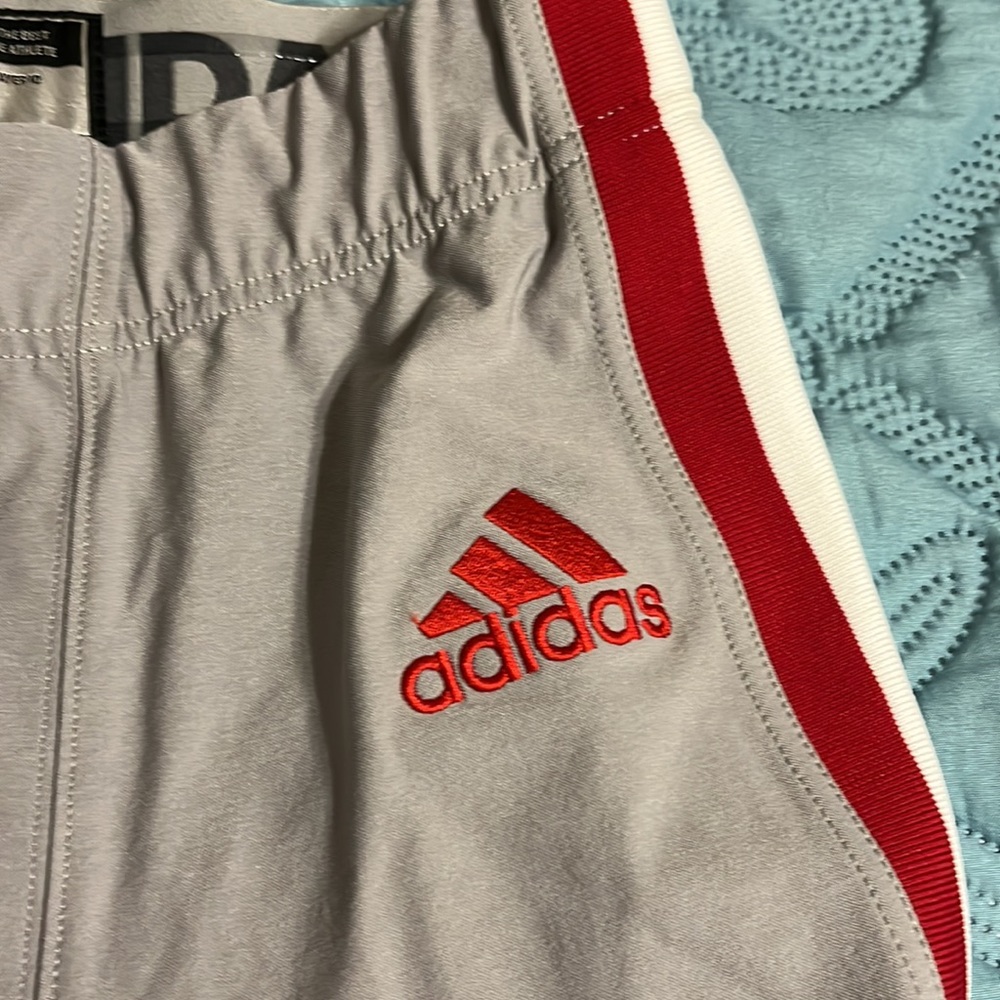 ❤️ (8) NWOT Mens football pants in size large. Made by Adidas. Grey/white/red - Picture 2 of 8